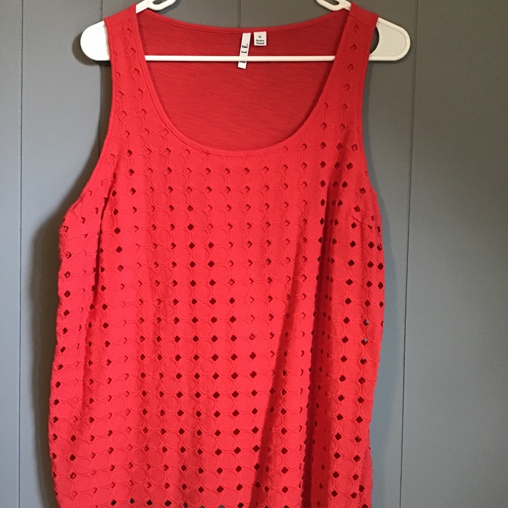 Elle Sleeveless Top